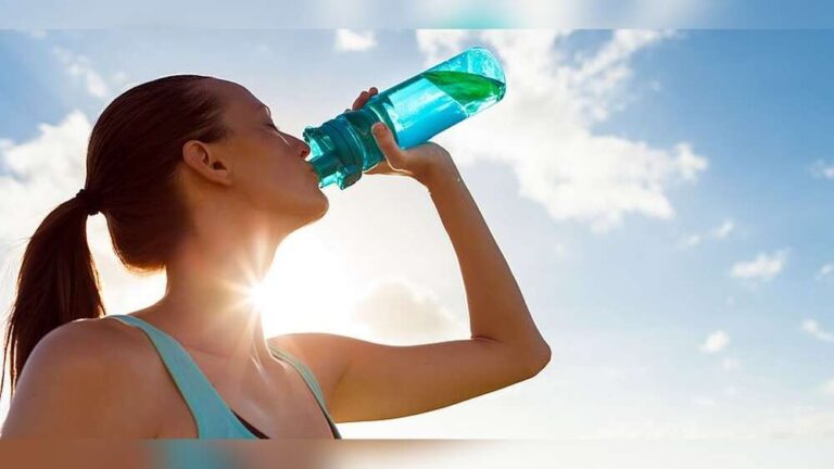 How to Exercise Safely in Hot Weather: Essential Tips & Tricks